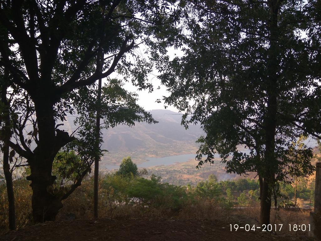 Trinity House Bed & Breakfast Panchgani Bagian luar foto